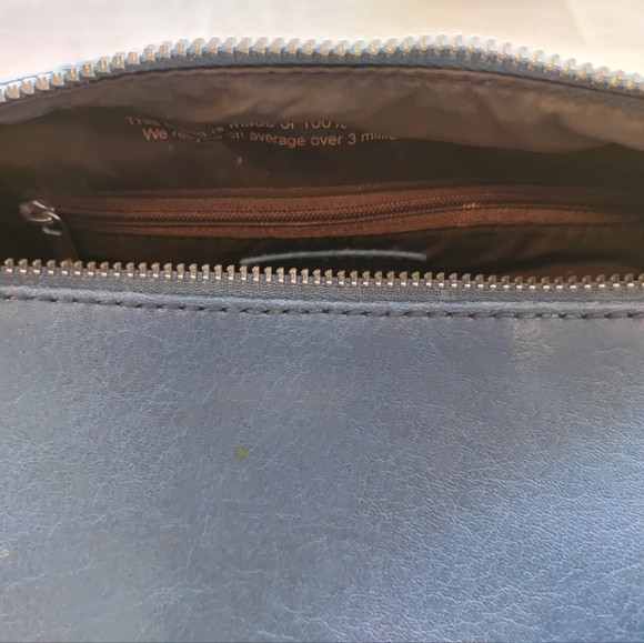 Matt & Nat L'OCCTAINE Make Up Bag - Picture 7 of 8